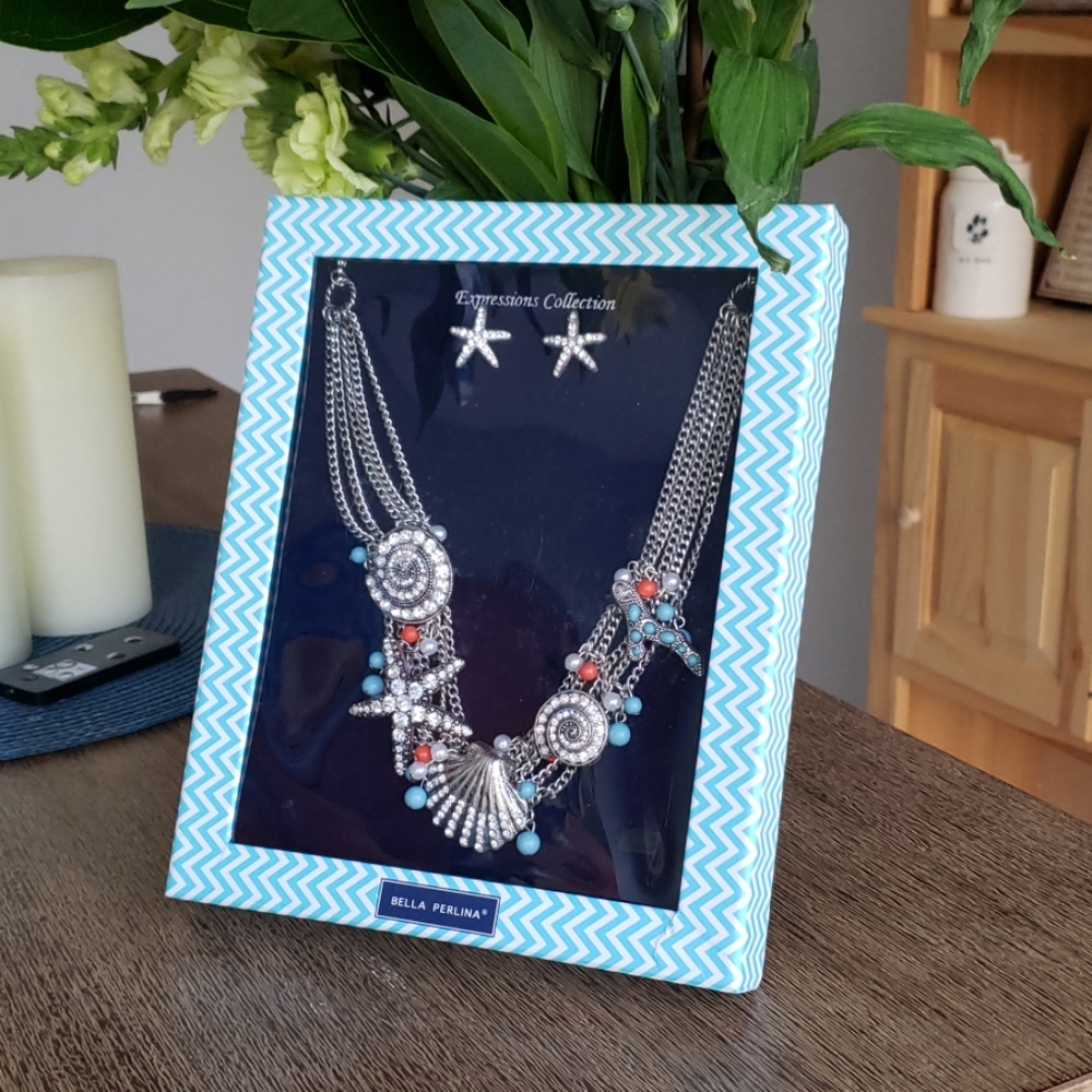 Necklace and earrings